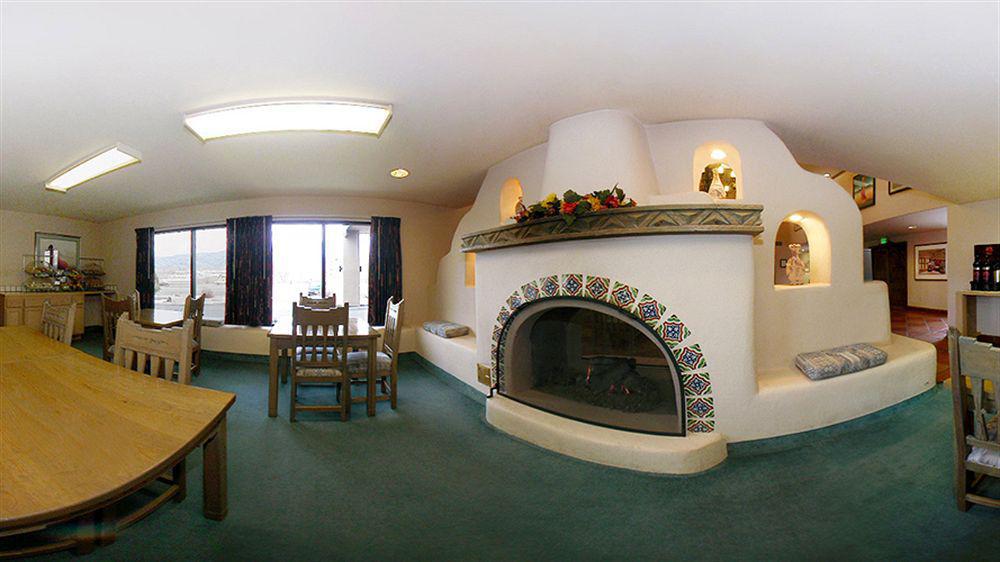 Comfort Suites Taos Luaran gambar